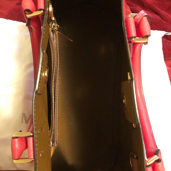 Michael Kors Tote - Picture 2 of 2